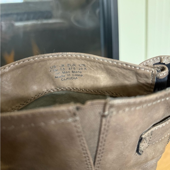 Brown Leather Knee-High Boots - Picture 2 of 8